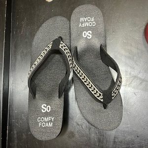 Women's Black summer wedges, size med, brand new